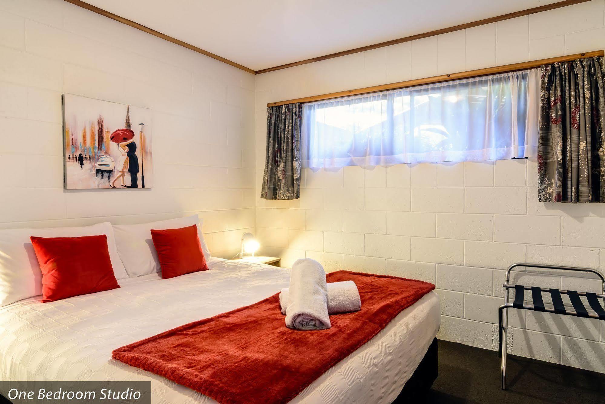 Kaiteri Motels And Apartments Кайтеритери Екстериор снимка